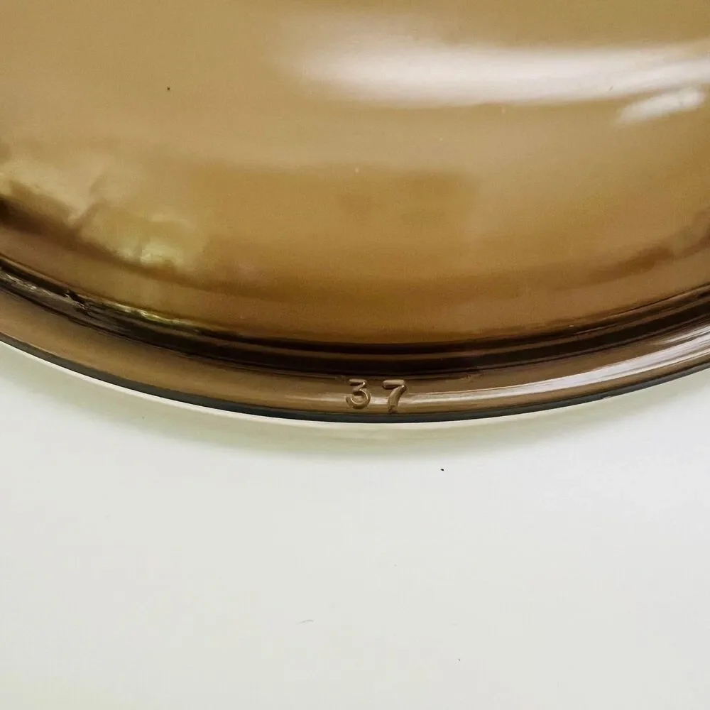 PYREX Amber Glass 023 Round 1.5L Casserole Baking Dish With Lid
